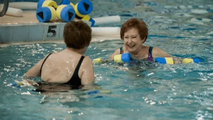 A piscina é recomendada a todos e sempre
